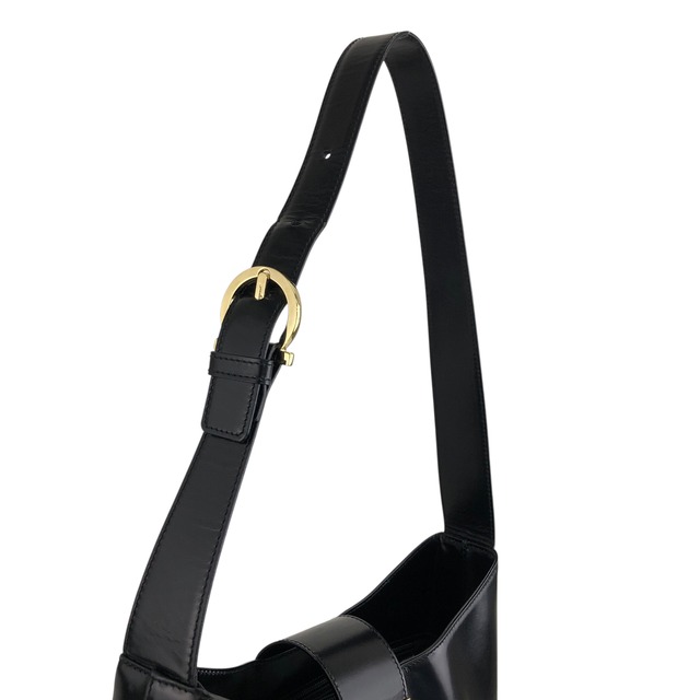 Salvatore Ferragamo サルヴァトーレ フェラガモ ショルダーバッグ ブラック ガンチーニ レザー ワンショルダーバッグ vintage ヴィンテージ オールド j6g6xf