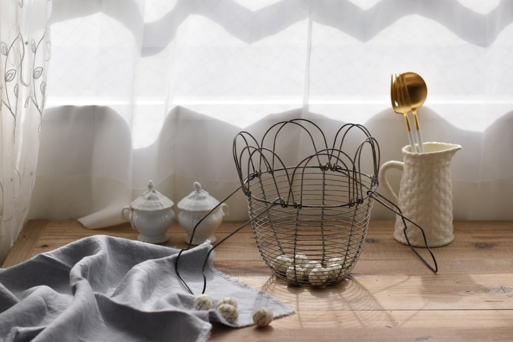 ハンドルが2つのエッグバスケット