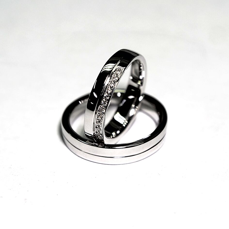 【18金 プラチナ マリッジリング 結婚指輪】K18 Pt950 天然ダイヤモンド 結婚指輪  マリッジリング ペアリング シリーズ030
