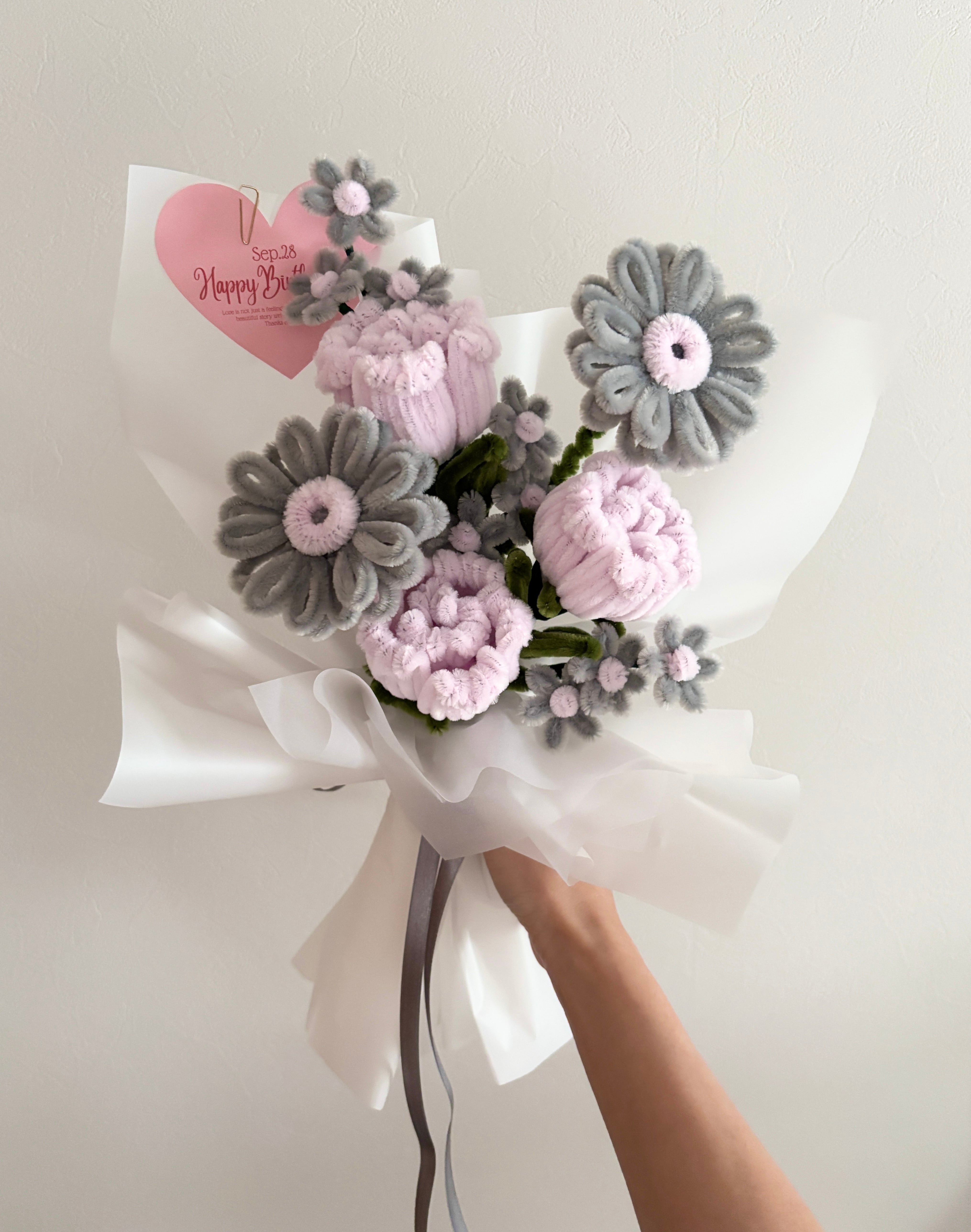 顔つきチューリップ入り花束【モールフラワー6本】 | VOMUL