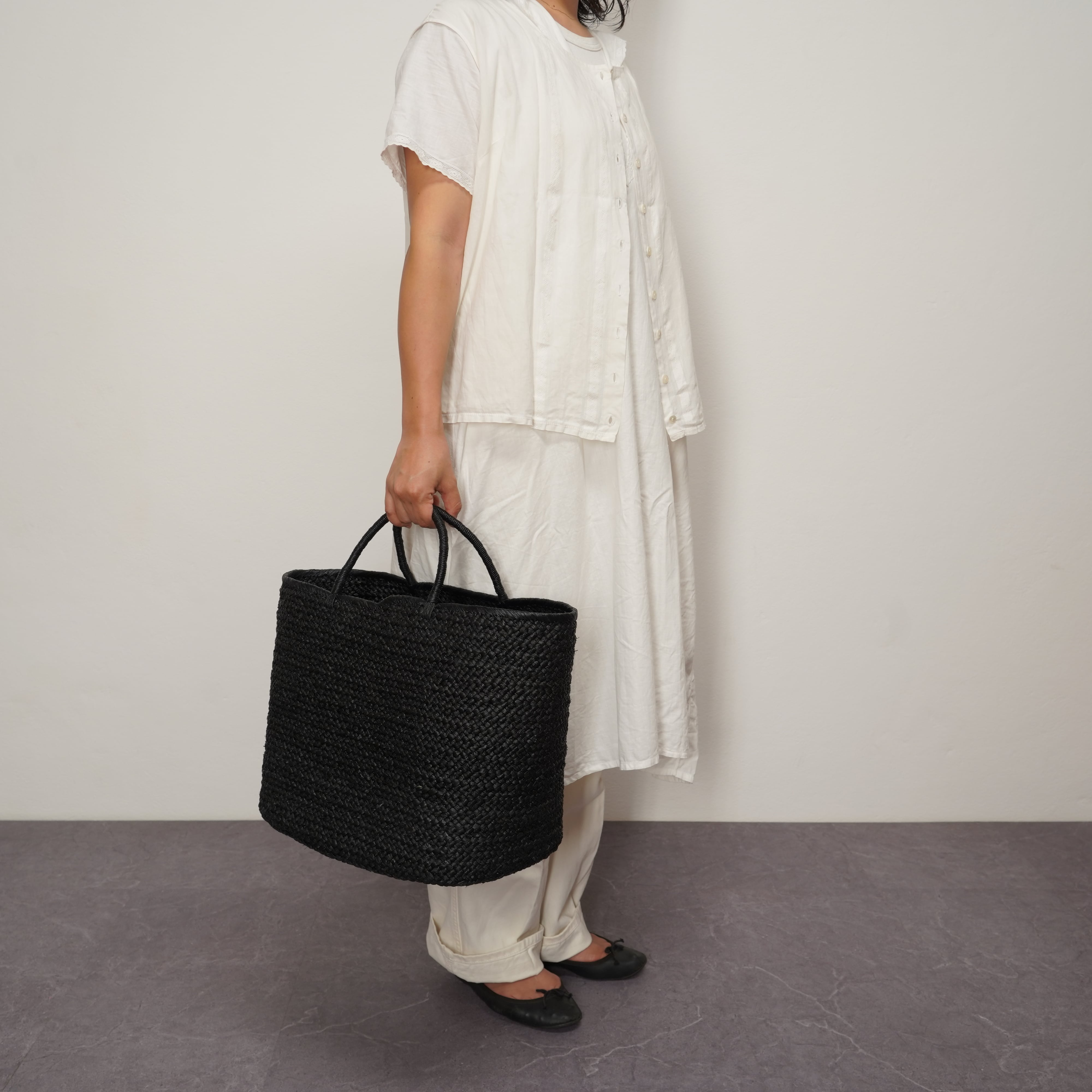 専用お取り置きAMPIANA Black Marche Bag L 未使用 Marche Bag (L) - Black | AMPIANA