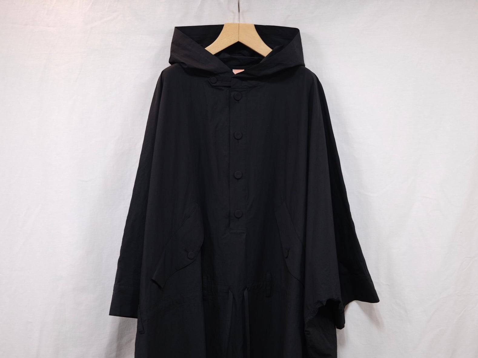 MAISON EUREKA “ ANORAK COAT “ BLACK | Lapel online store