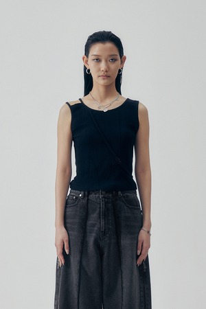 [TREEMINGBIRD] Curve Dubre Sleeveless [ Black ] 正規品 韓国ブランド 韓国通販 韓国代行 韓国ファッション TRMNGBD tmb TREEMING BIRD トリミングバード 日本 店舗