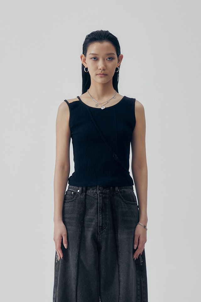 [TREEMINGBIRD] Curve Dubre Sleeveless [ Black ] 正規品 韓国ブランド 韓国通販 韓国代行 韓国ファッション TRMNGBD tmb TREEMING BIRD トリミングバード 日本 店舗