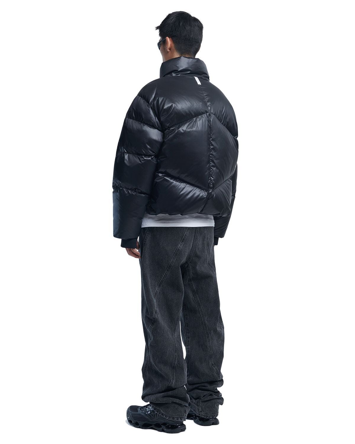 ☆TXT スビン 着用！！【NOMANUAL】SKADI DUCK DOWN - GLOSSY BLACK