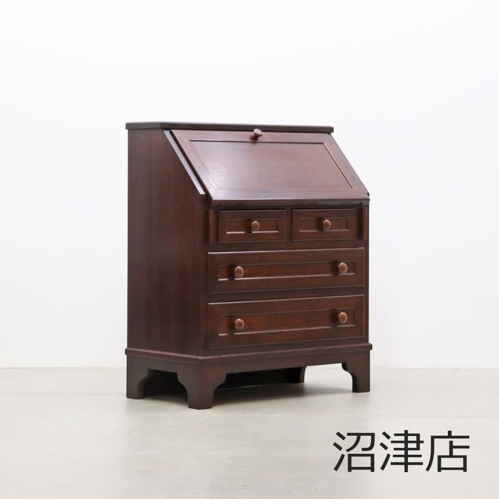 松本民芸家具のC型電話台/キャビネットのご紹介です。ミズメザクラ無垢