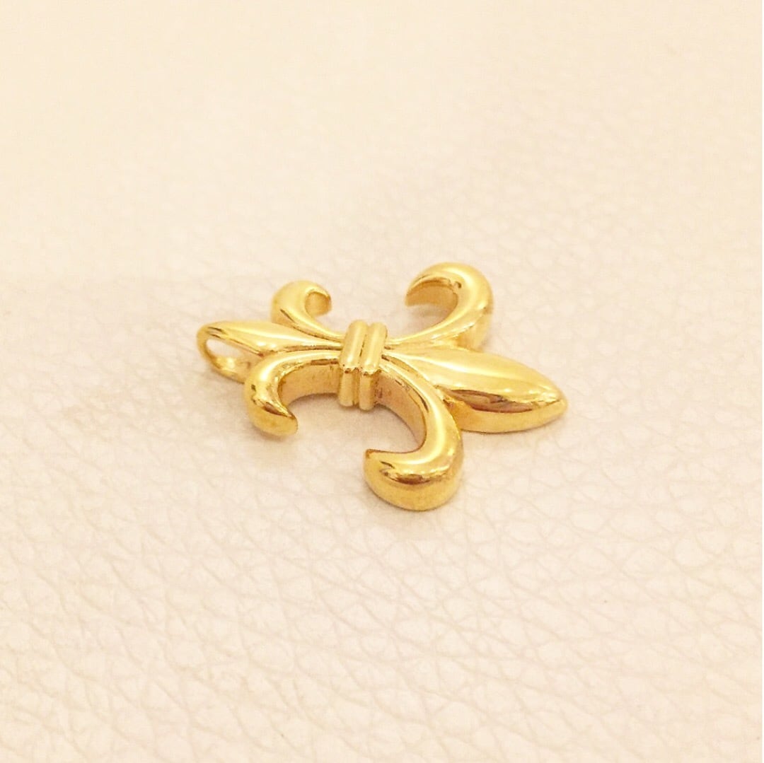 フルールドリス ペンダントトップ | bivio ビーヴィオ