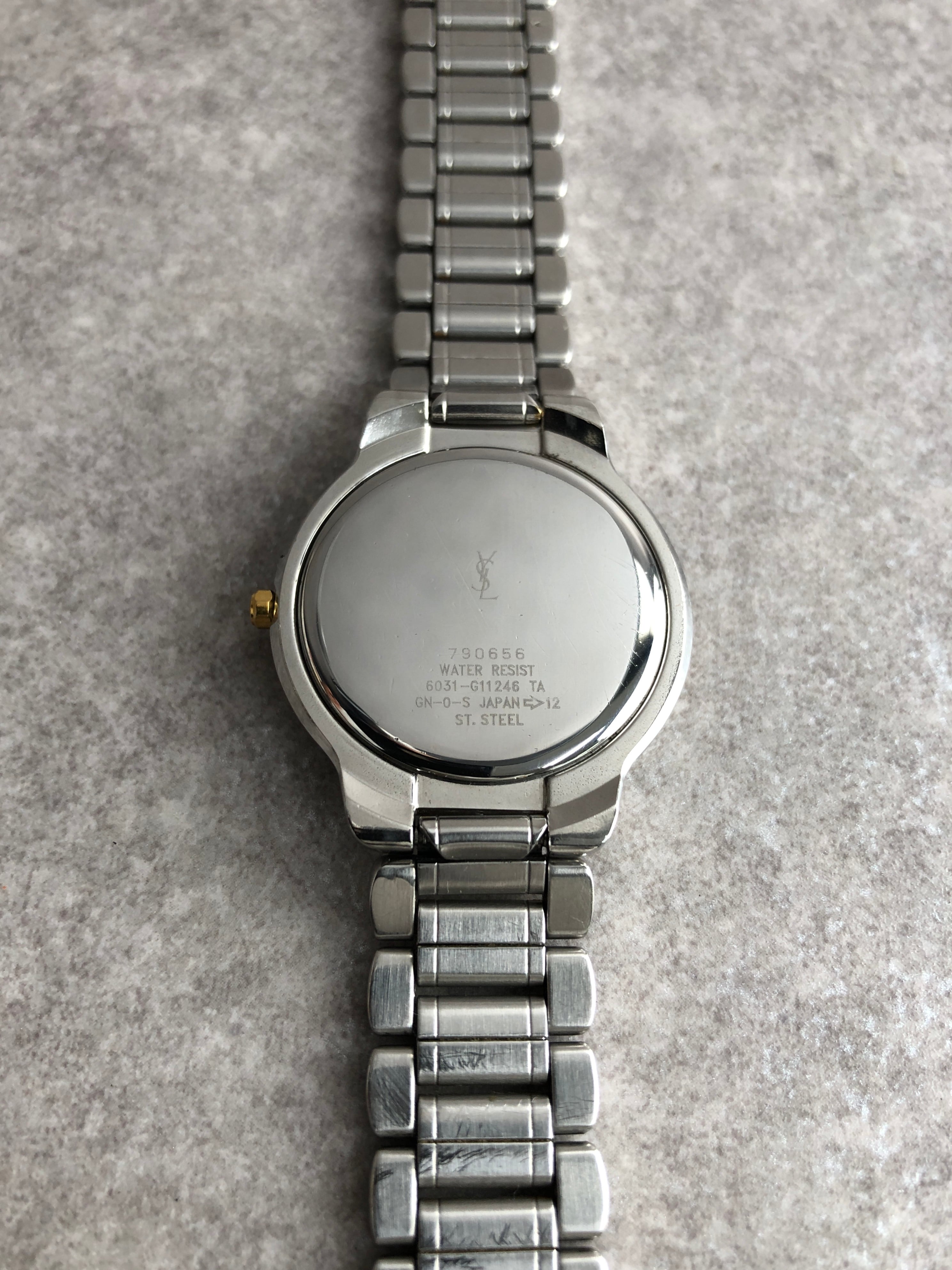 Yves Saint Laurent イヴ・サンローラン 腕時計 シルバー ステンレス
