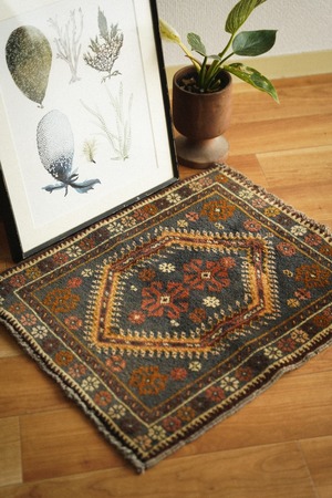 1432-Vintage Baluch rug