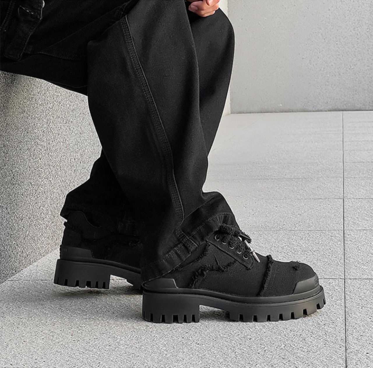 Heavy Sole Height Sneakers