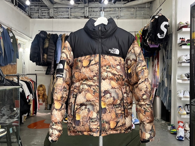 Supreme × THE NORTH FACE LEAVES NUPTSE DOWN JACKET LARGE 42003