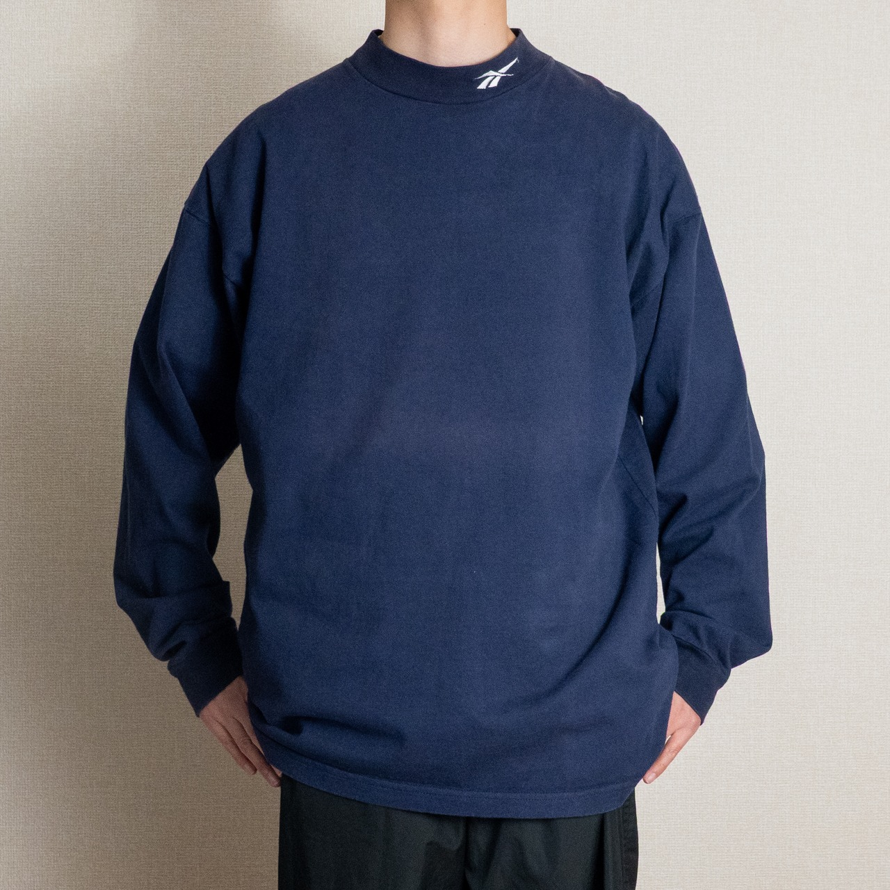 1990’s Reebok cutsew