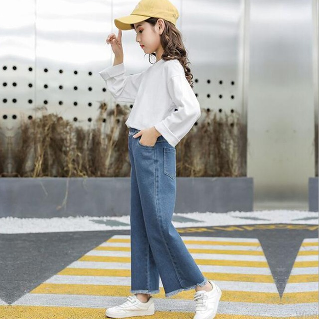 キッズデニムパンツ 可愛い ジーンズ 新作 秋着 女の子 デニム長ズボン ファッション 世界の扉shin