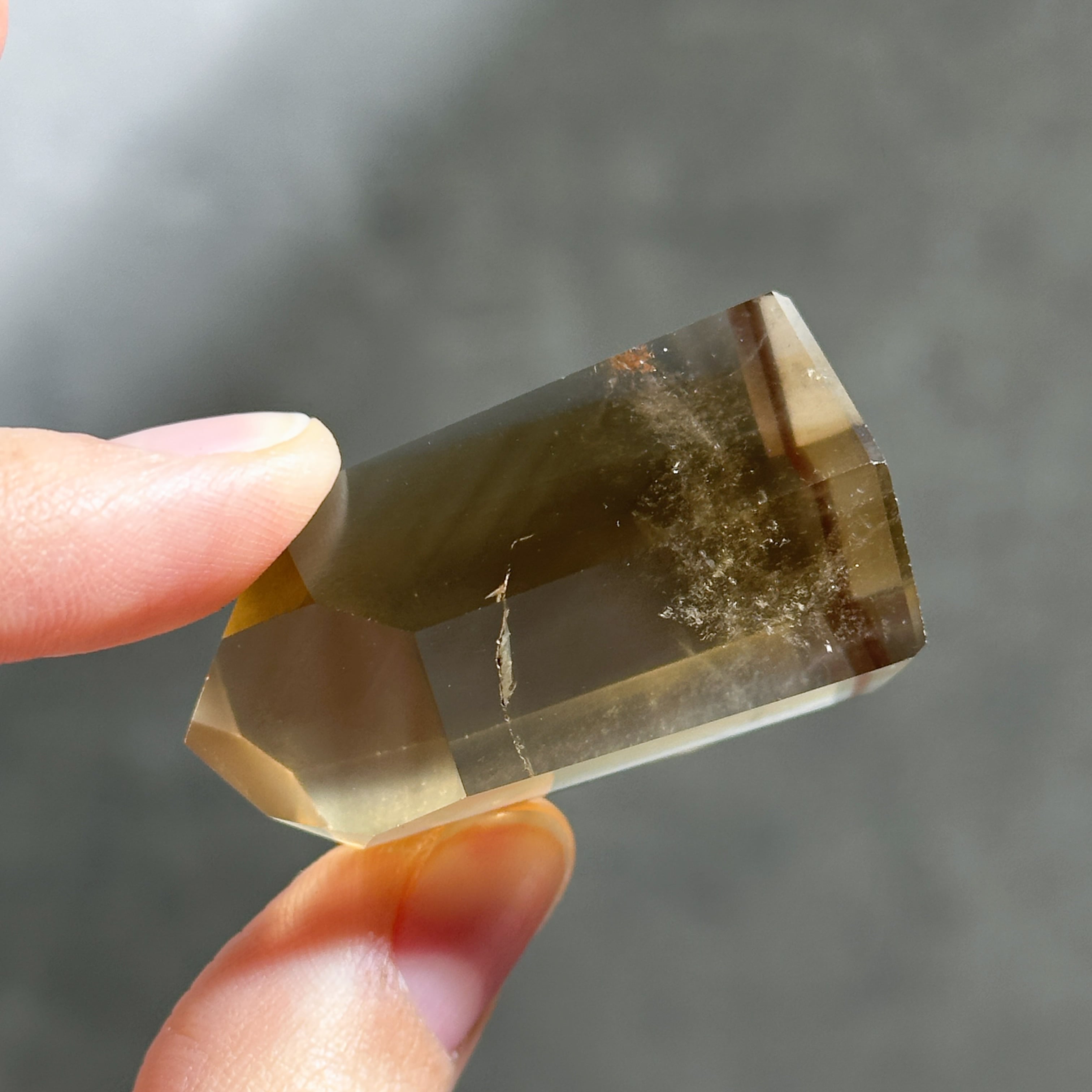 ファントム◎シトリン（黄水晶） タワー 74◇ Citrine ◇ 天然石・鉱物