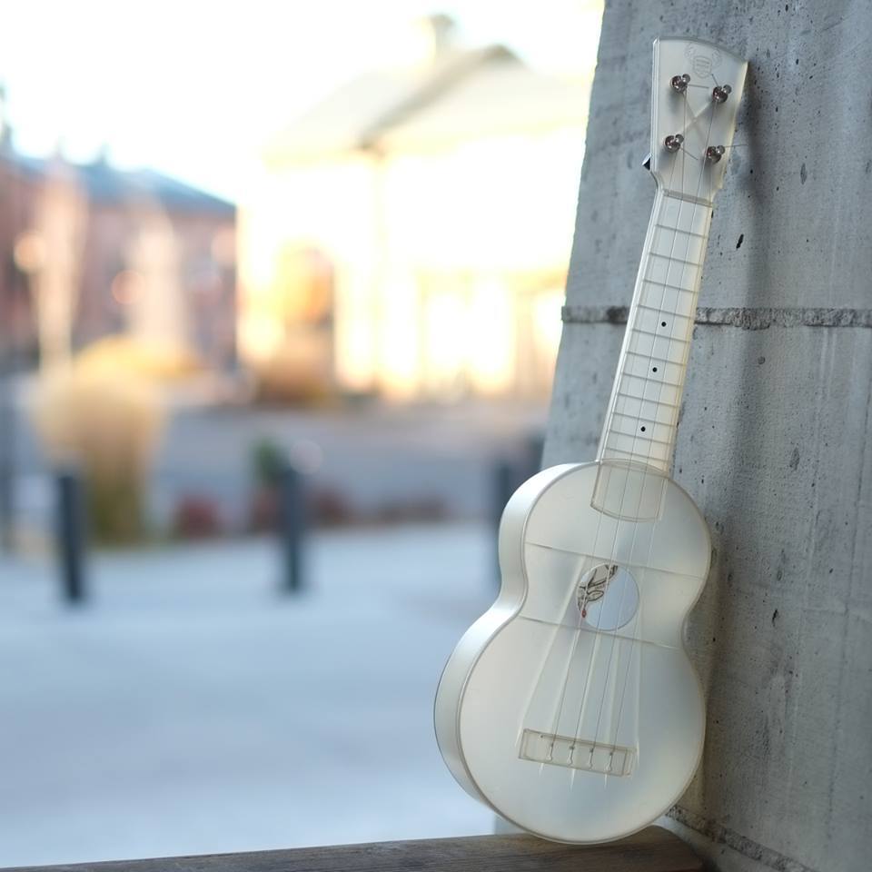 安い 本物 OUTDOOR UKULELE ( アウトドア ウクレレ ) Soprano C その他