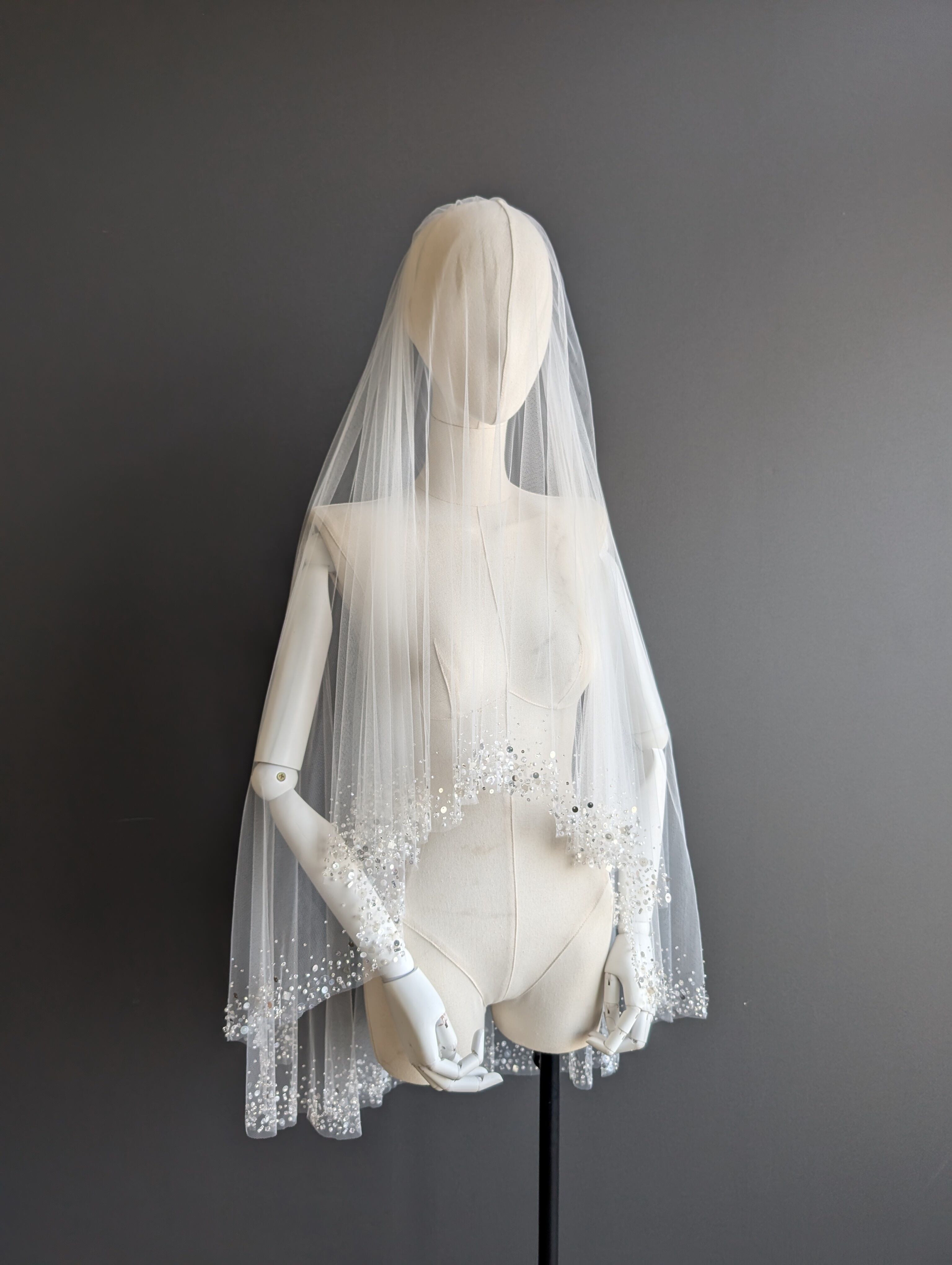 Aile メロー加工刺繡レースベール　ベール【M size】 M size)キラキラビーズ刺繍ベール Wedding veil beads shiny