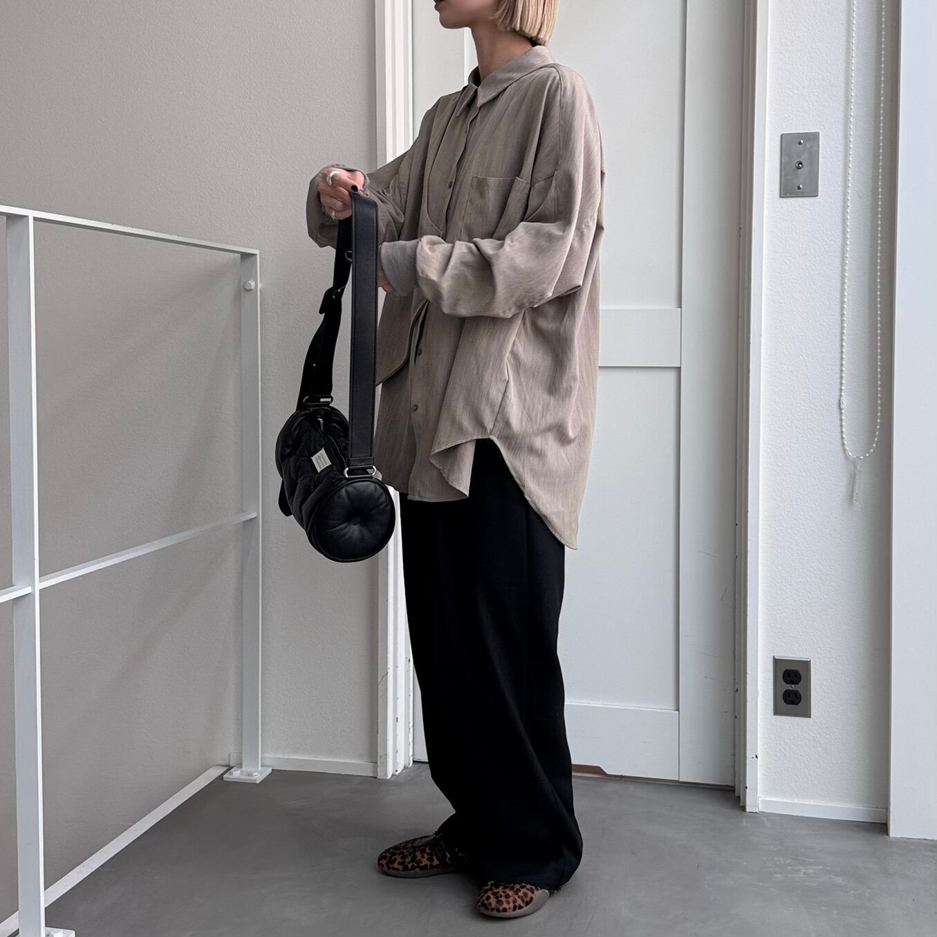 zipデザインオーバーSH/ベージュ | CFT.