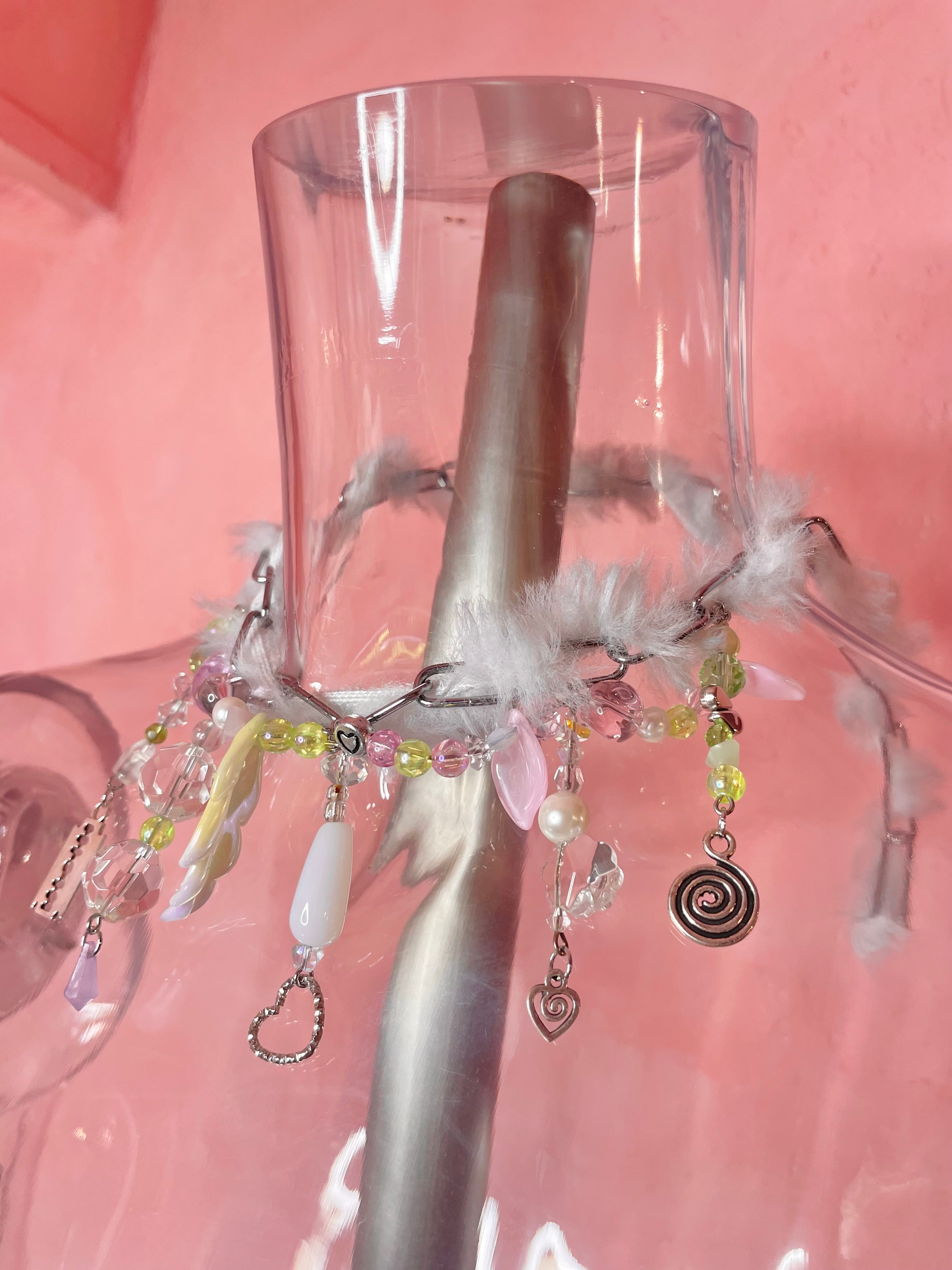 Chunky Charm Necklace 〈White fur/pink/green〉