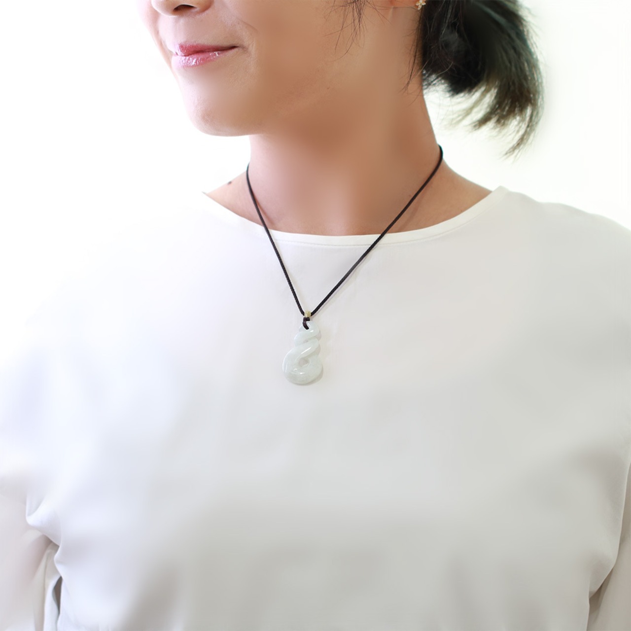 モダンなカービング！翡翠紐ネックレス A貨翡翠 jd_ne1229