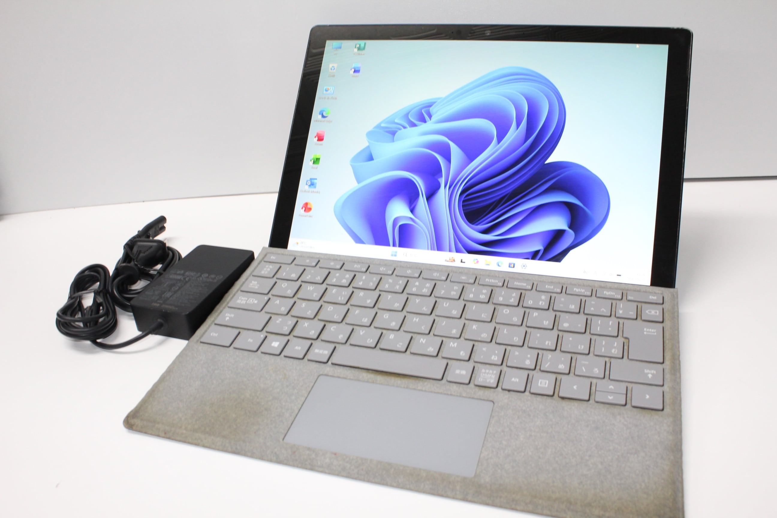 中古ノートPC】NEC〈LAVIE LL750/F21KW〉Intel Core i7/SSD512GB