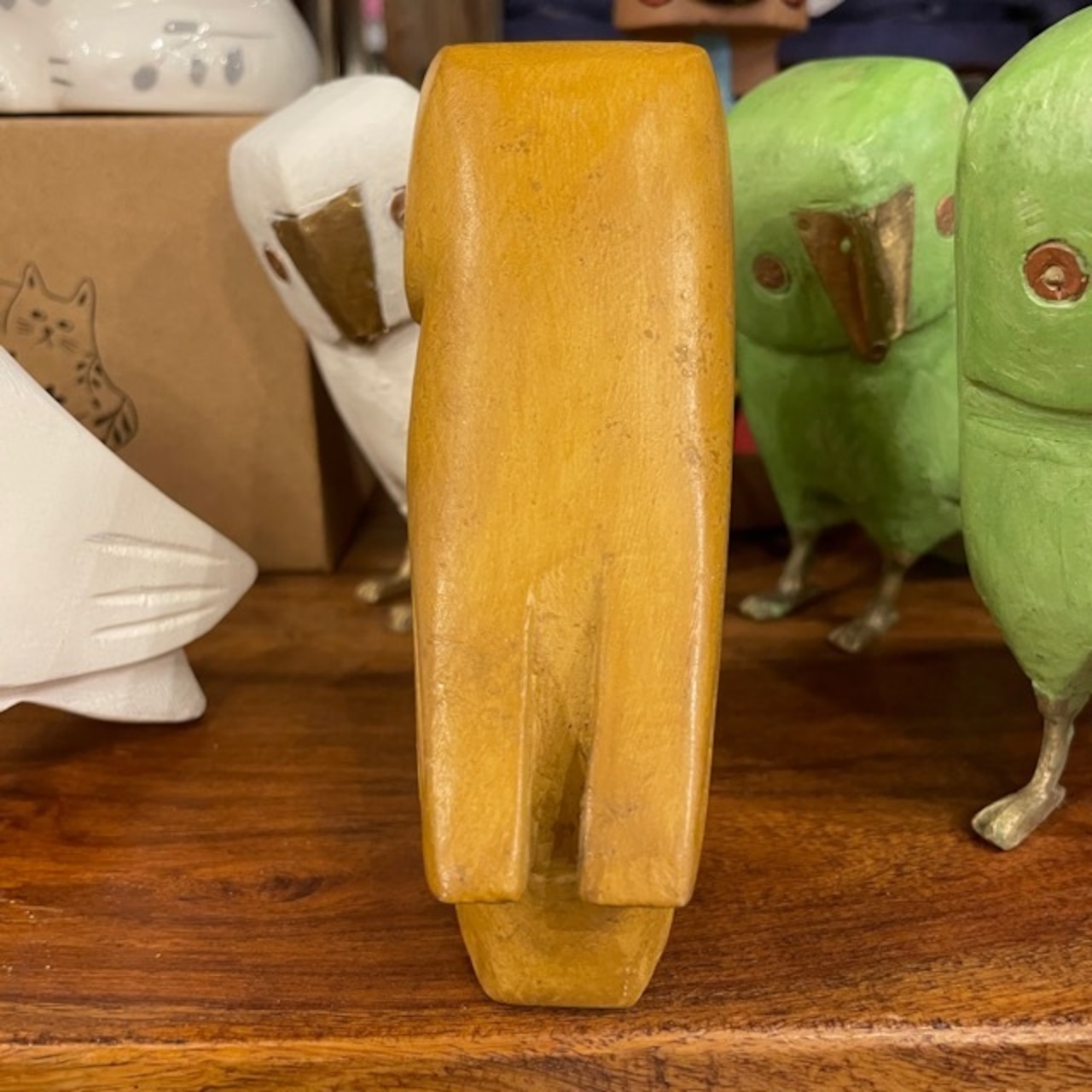India mango wood owl objet large 3color / インド マンゴーウッド ふくろう オブジェ Lサイズ 全3色 フクロウ 梟 置物 ハンドメイド ナチュラル 天然木 かわいい 動物モチーフ プレゼント ギフト インテリア 雑貨