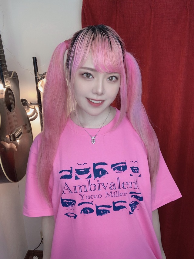 「Ambivalent」Tシャツ（ピンク）