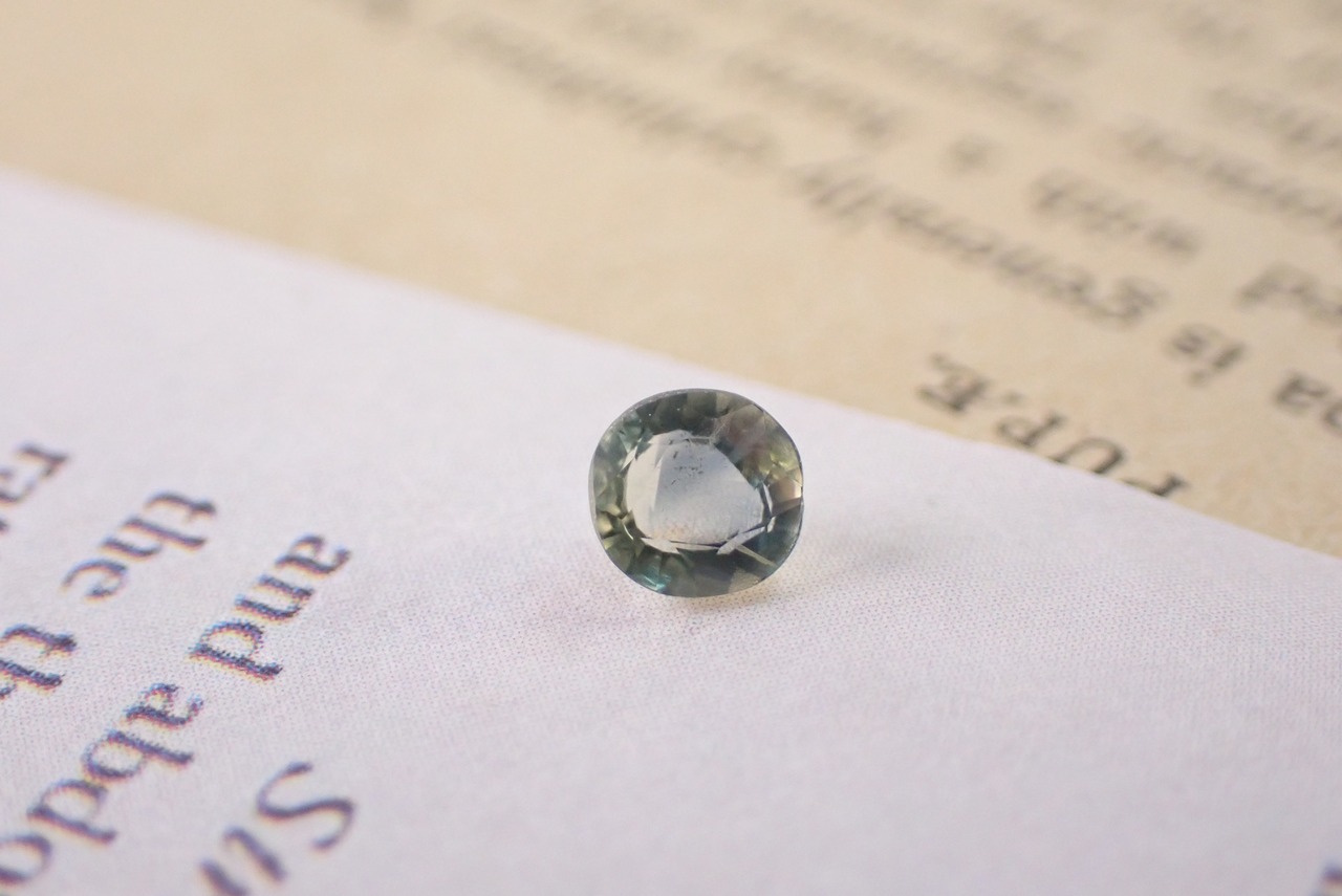 グリーンサファイア　0.33ct　[C1‐188]