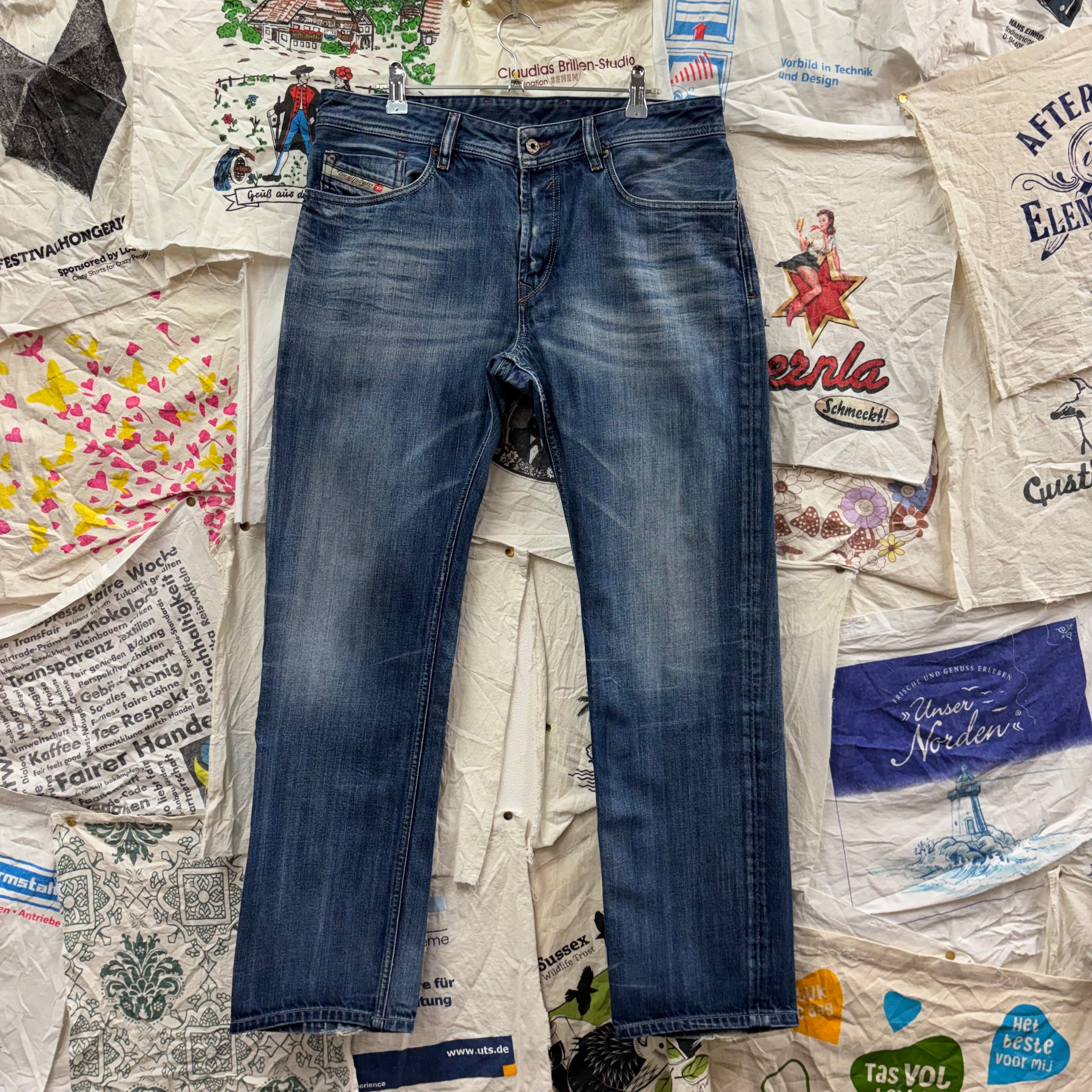 デニム/ジーンズ 【新品・タグ付き】DIESEL WAYKEE ストレート 