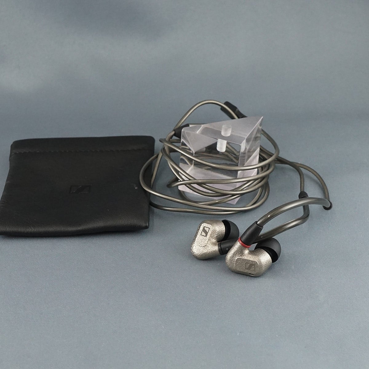 SENNHEISER IE600 有線イヤホン USED美品 本体+ケーブル+ケース 高音質