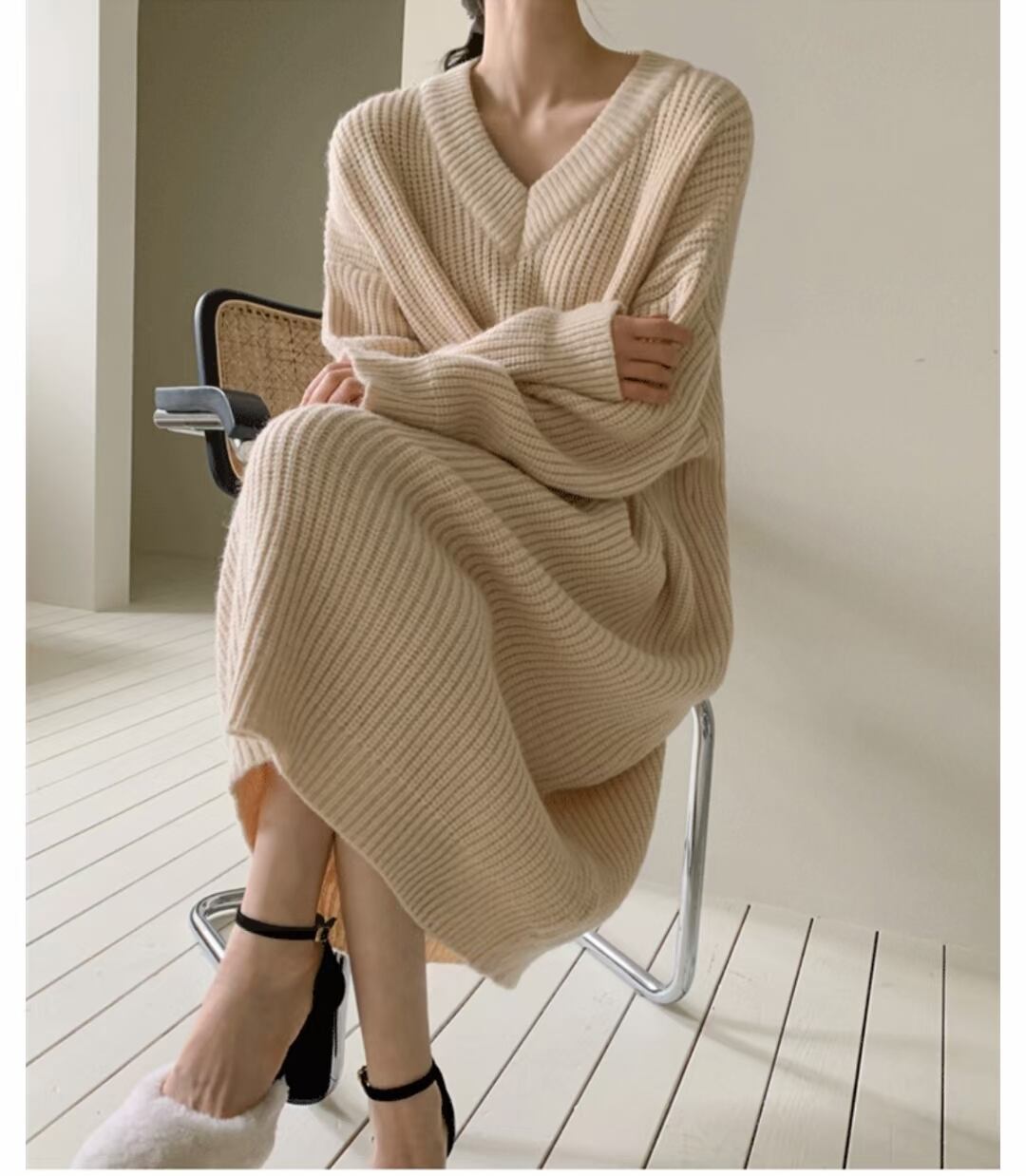 Vネックニットワンピース　AJ1079-8003