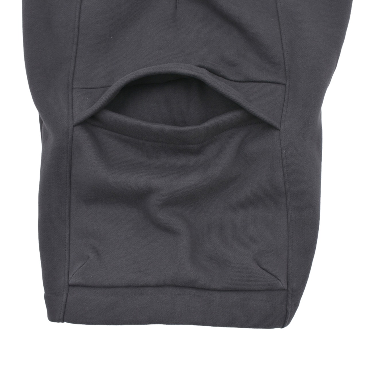 【ESSENTIALS】CARGO BASKETBALL SHORT - 9