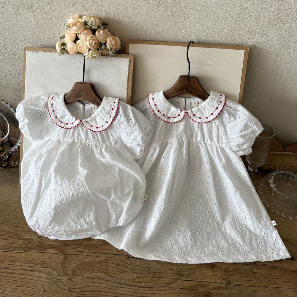 【BABY】シンプル系花柄半袖ロンパース