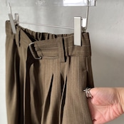 【受注予約:9月下旬入荷予定】ベルト付タックワイドPT/ブラウンストライプ