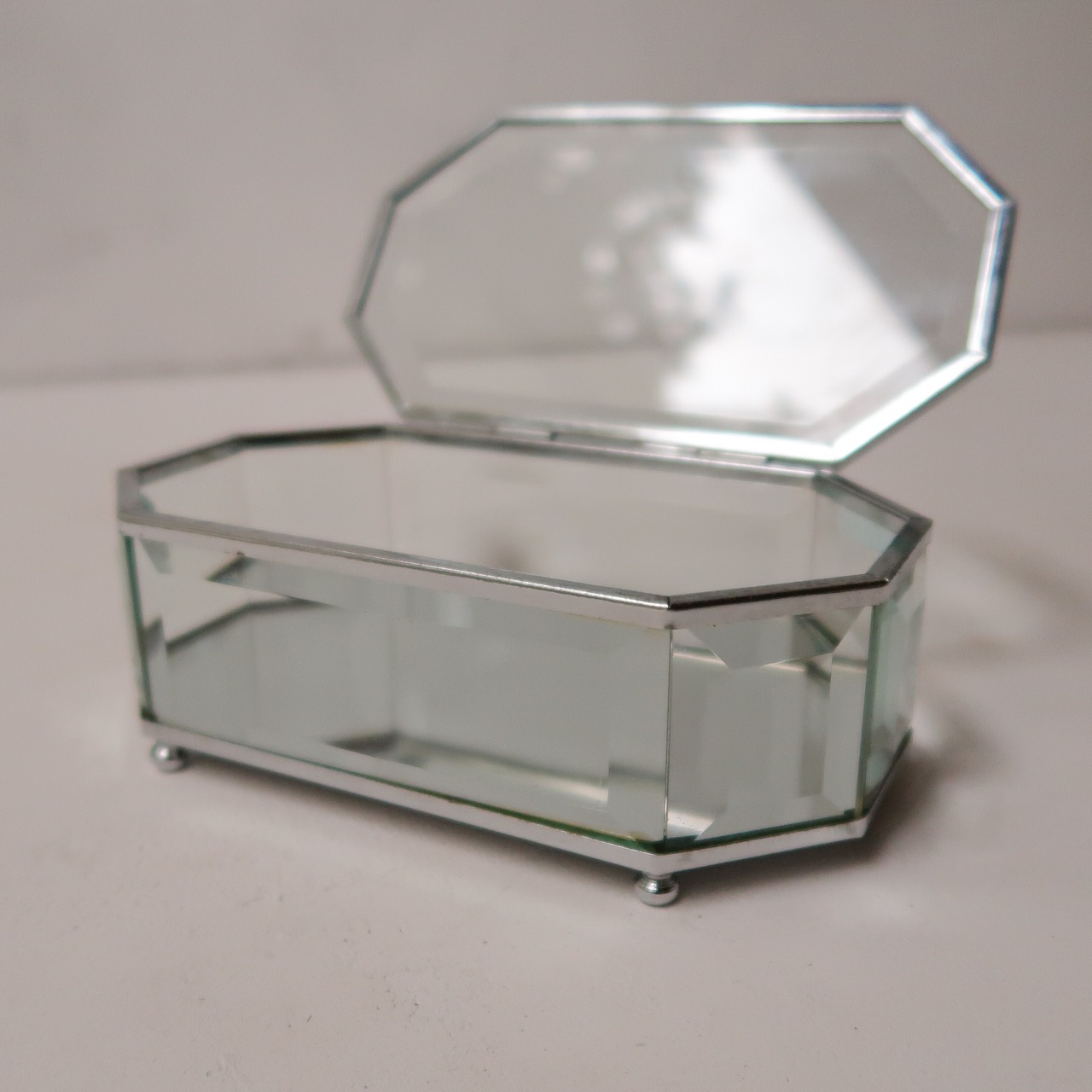 多角形のジュエリーボックス