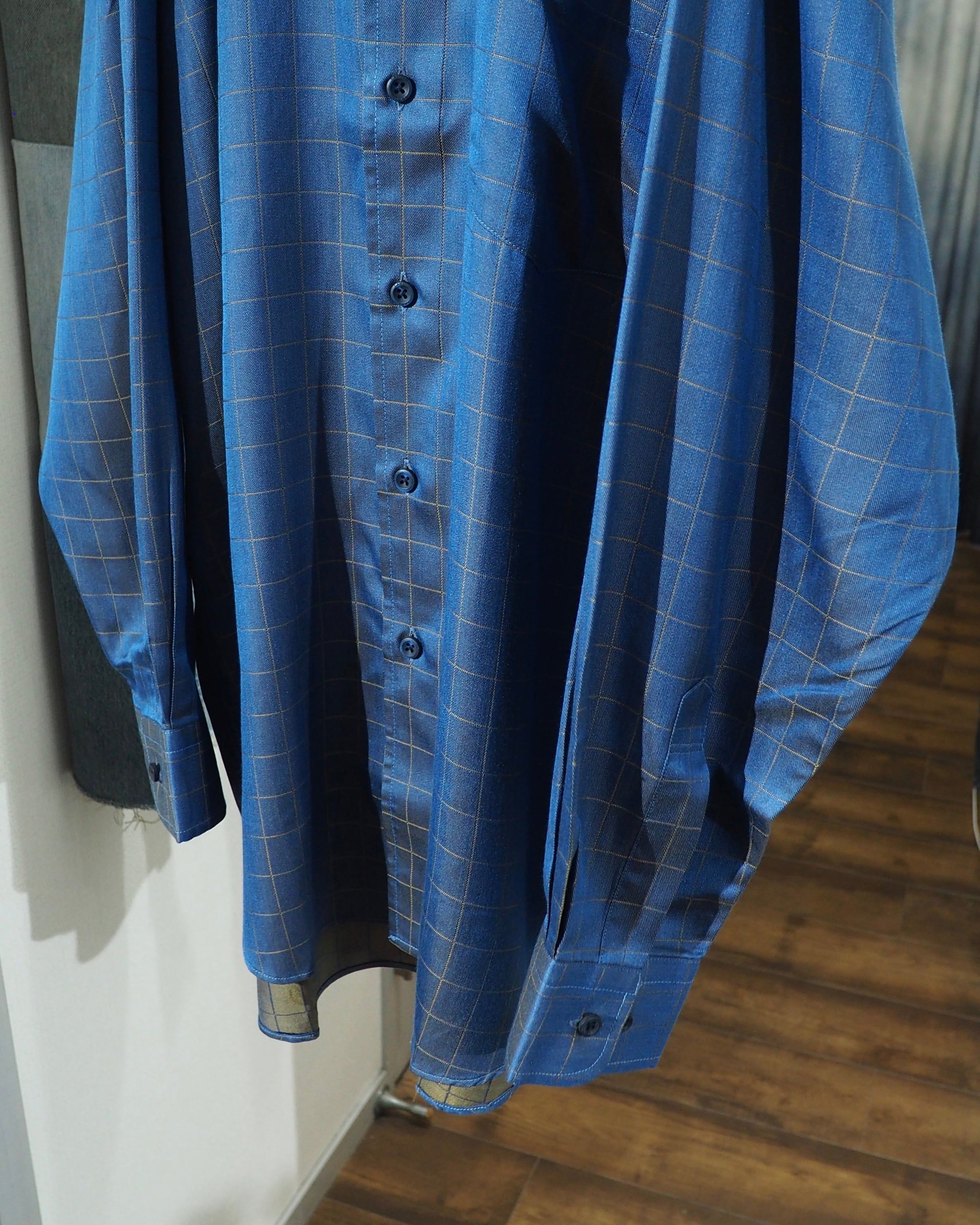 " LANVIN COLLECTION - Pure Silk " Beautiful Light Blue Color Vintage Dress Shirt