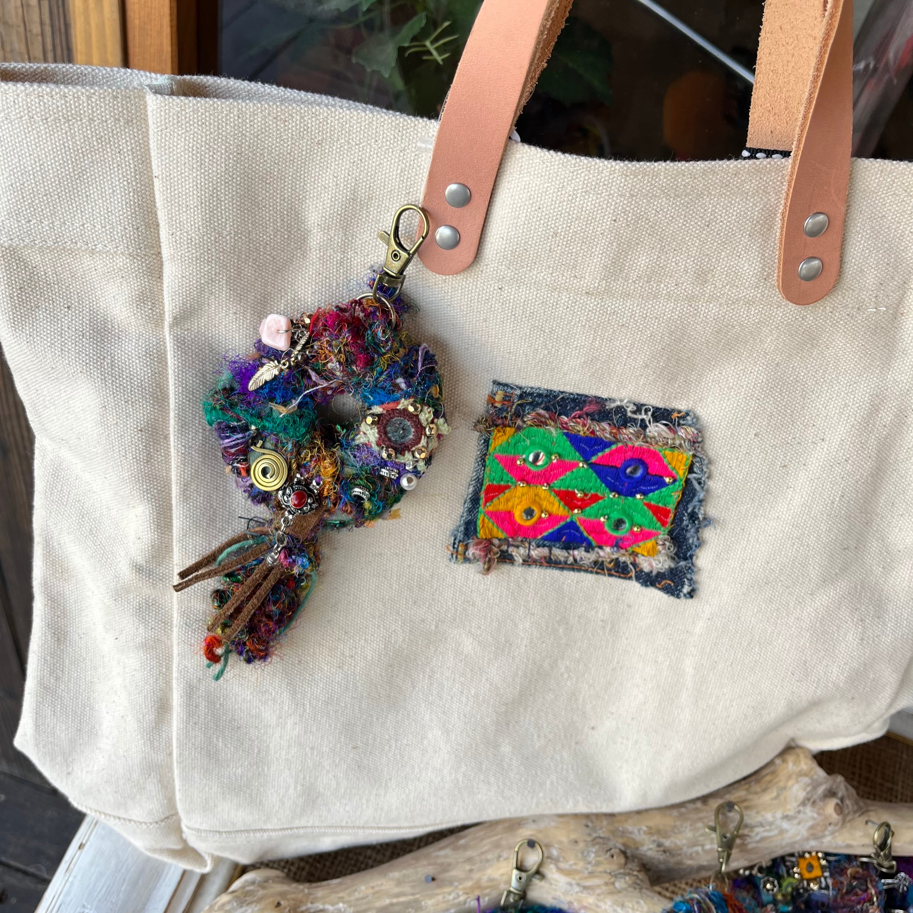 エスニック キーリング57 Art by ojagadesign 