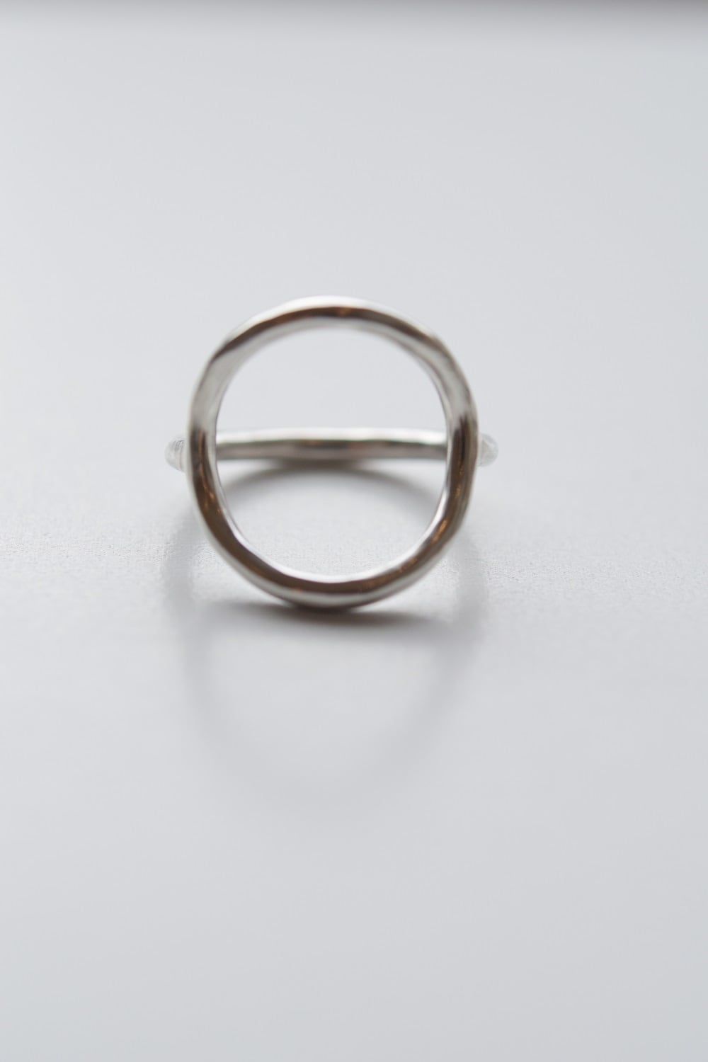R（アール) まるモチーフのリング | Futariya