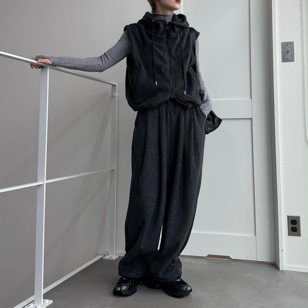Wzipフリースフーディーvest/チャコール