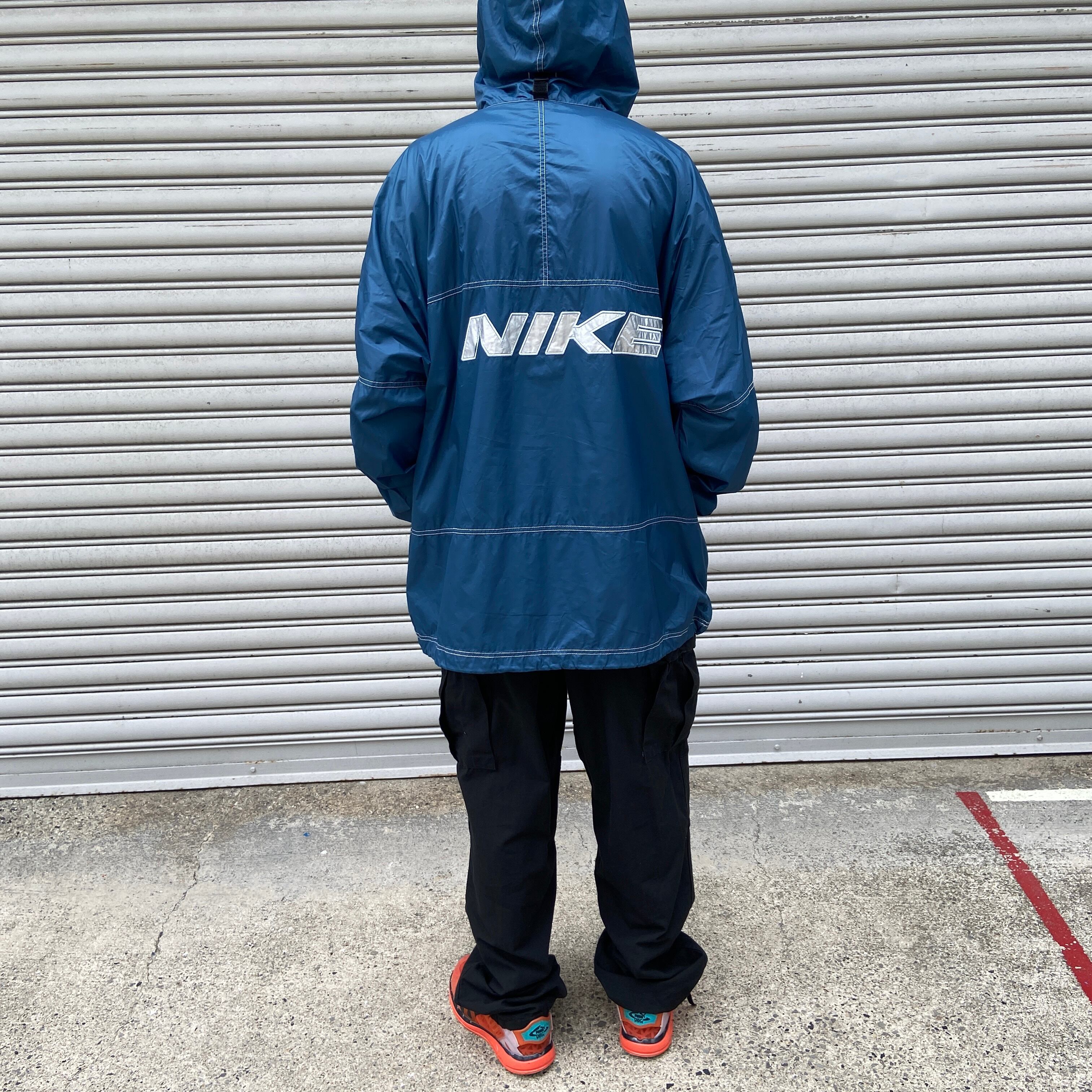 ナイキ　サイドボタン　ラインパンツ　XL　NIKE　黒系色　ジャージ　Y2K