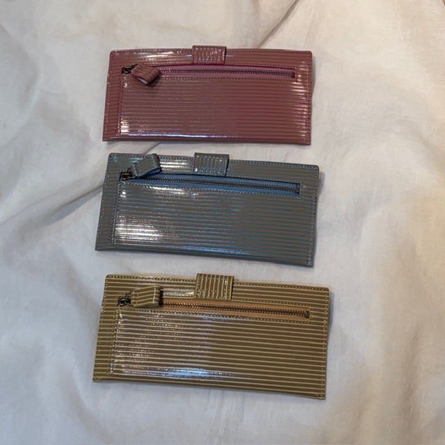 B.stuff　限定新素材「レユール」薄手のお財布。