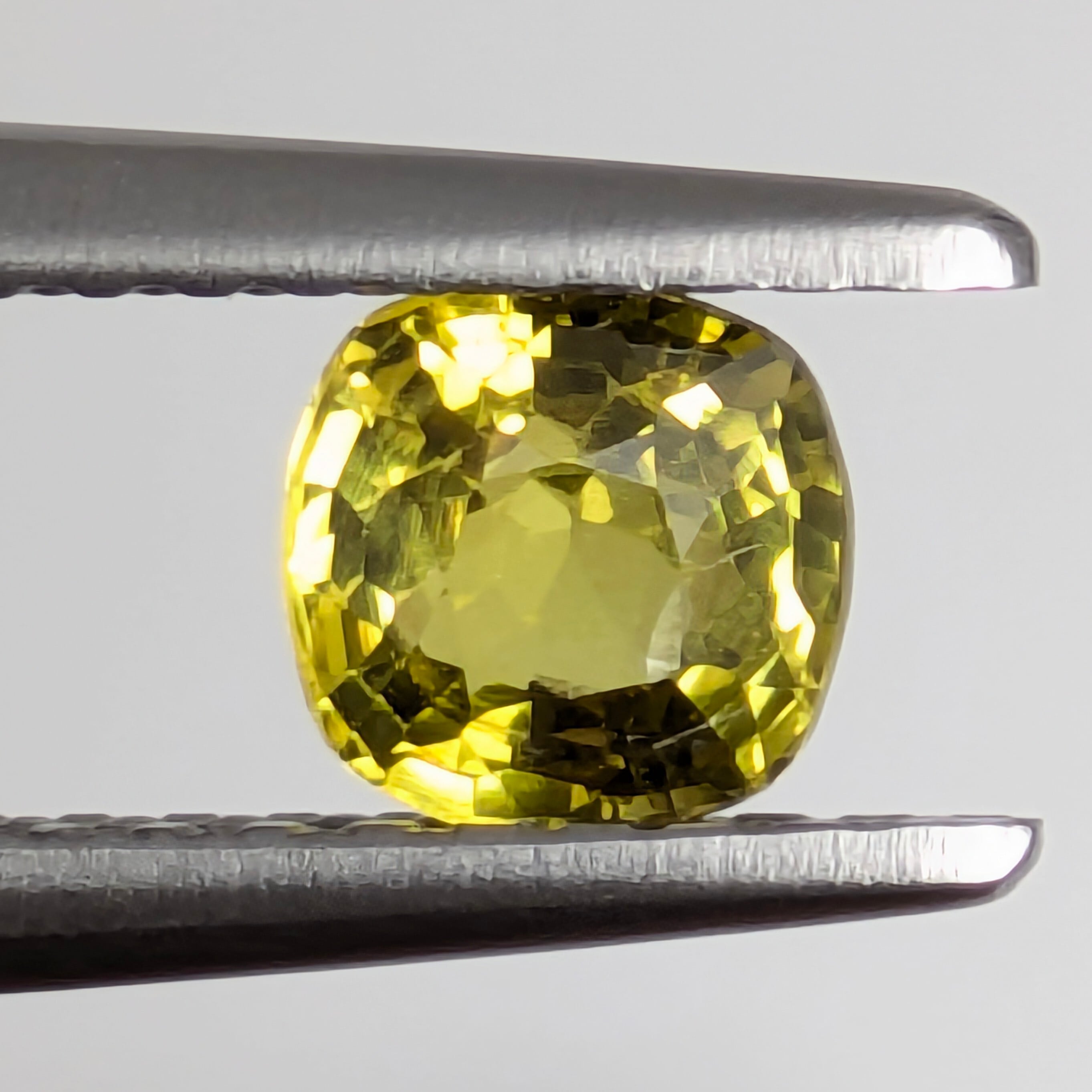 クリソベリルルース ミャンマー・モゴック産【0.49ct】 PRO208508