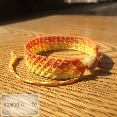 No.13//gradation bracelet_yellow/グラデーションマクラメブレスレット