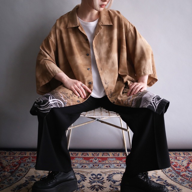 ”和柄”  good letter printed over size h/s shirt