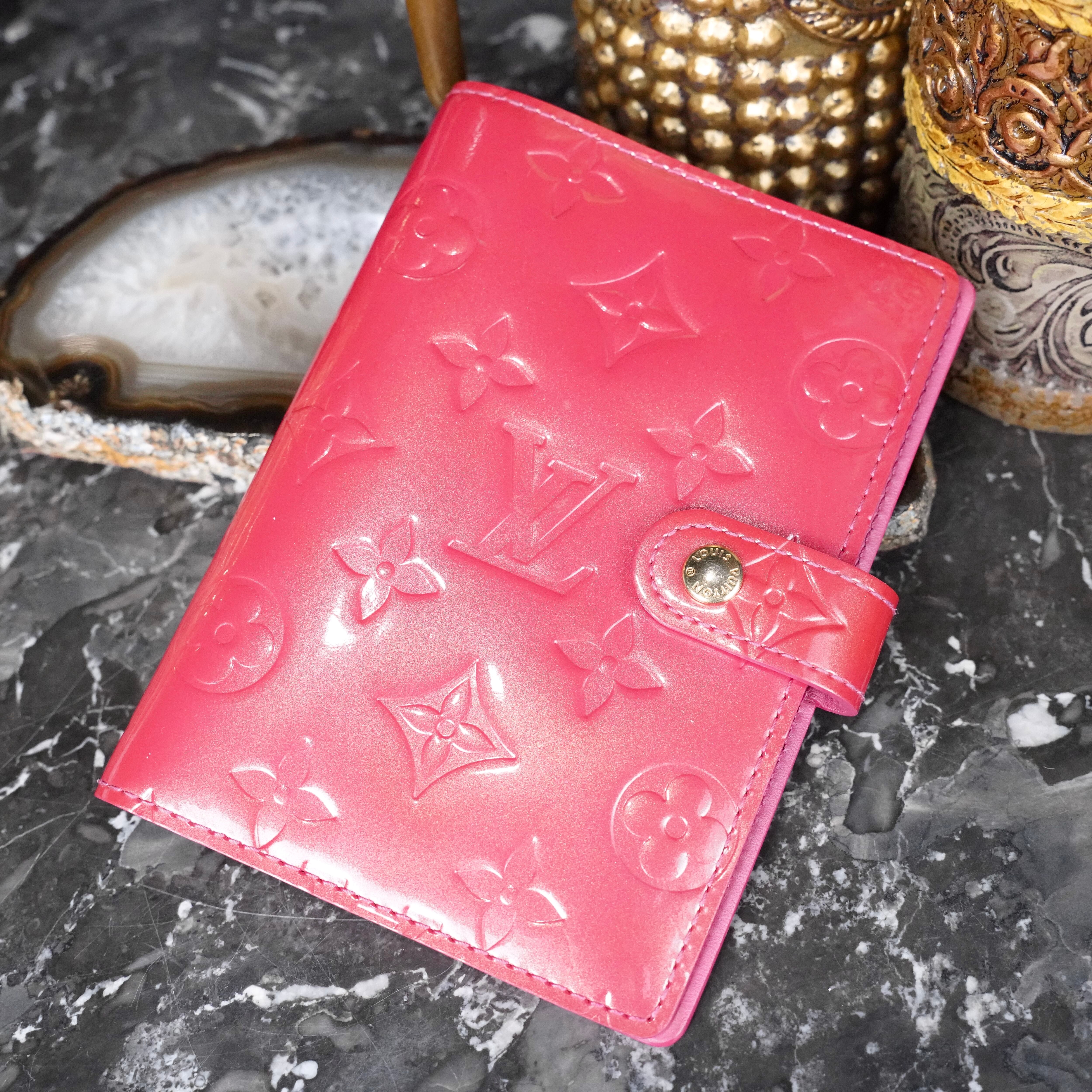 B*T様 （極美品・希少）Louis Vuitton モノグラム レザー 手帳 LOUIS VUITTON R2101F MONOGRAM PATTERNED LEATHER NOTEBOOK COVER
