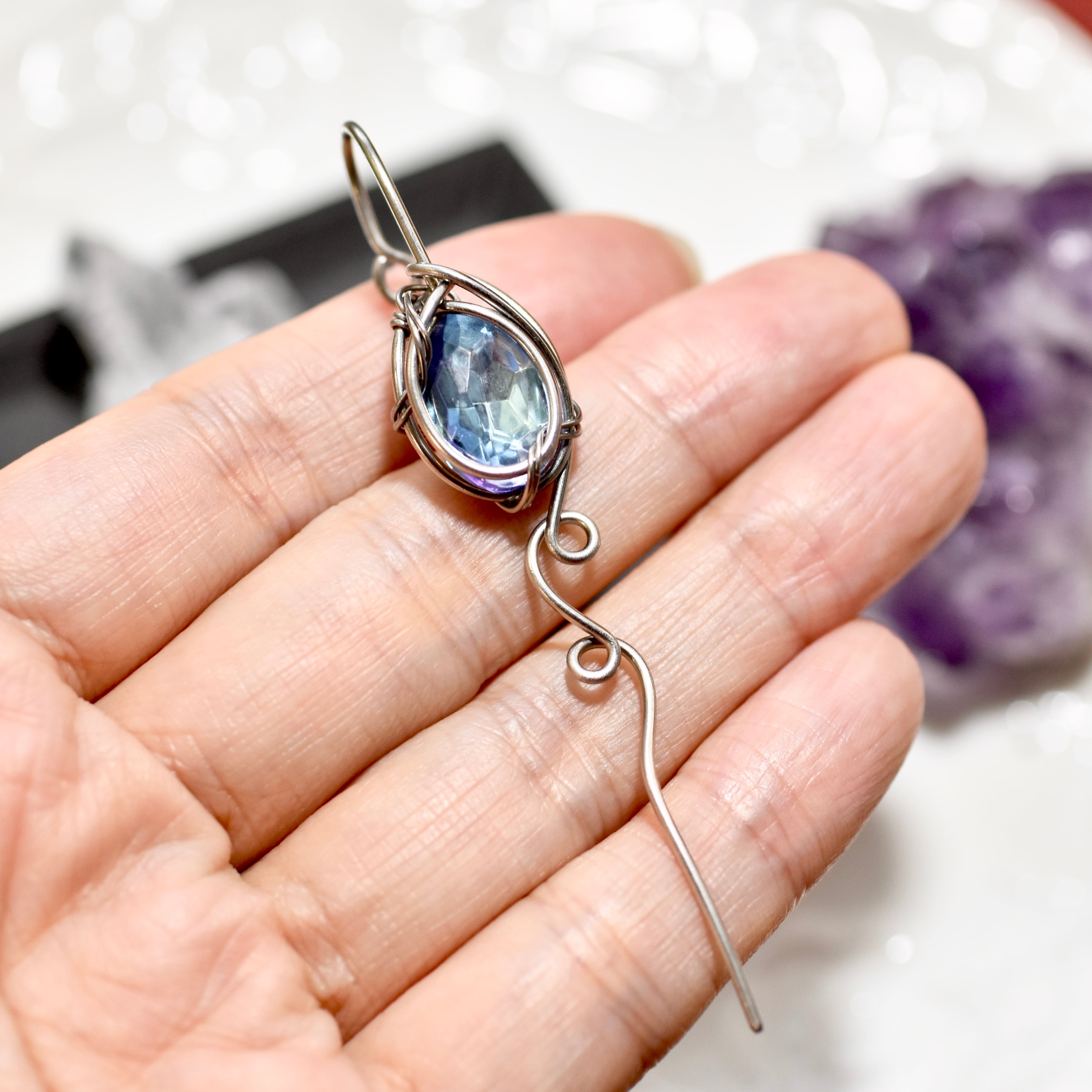冬の青*イヤーラップピアス*ヴィンテージガラス | pure*wire