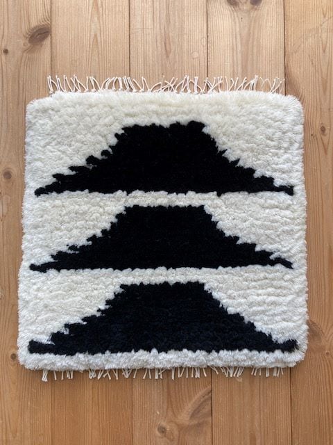 ノッティング織り　椅子敷き　No.105 ノッティング織り 椅子敷き No.105