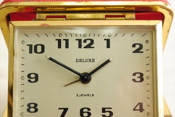 ドイツ ヴィンテージ DELUXE 手巻き トラベル時計 ゼンマイ式