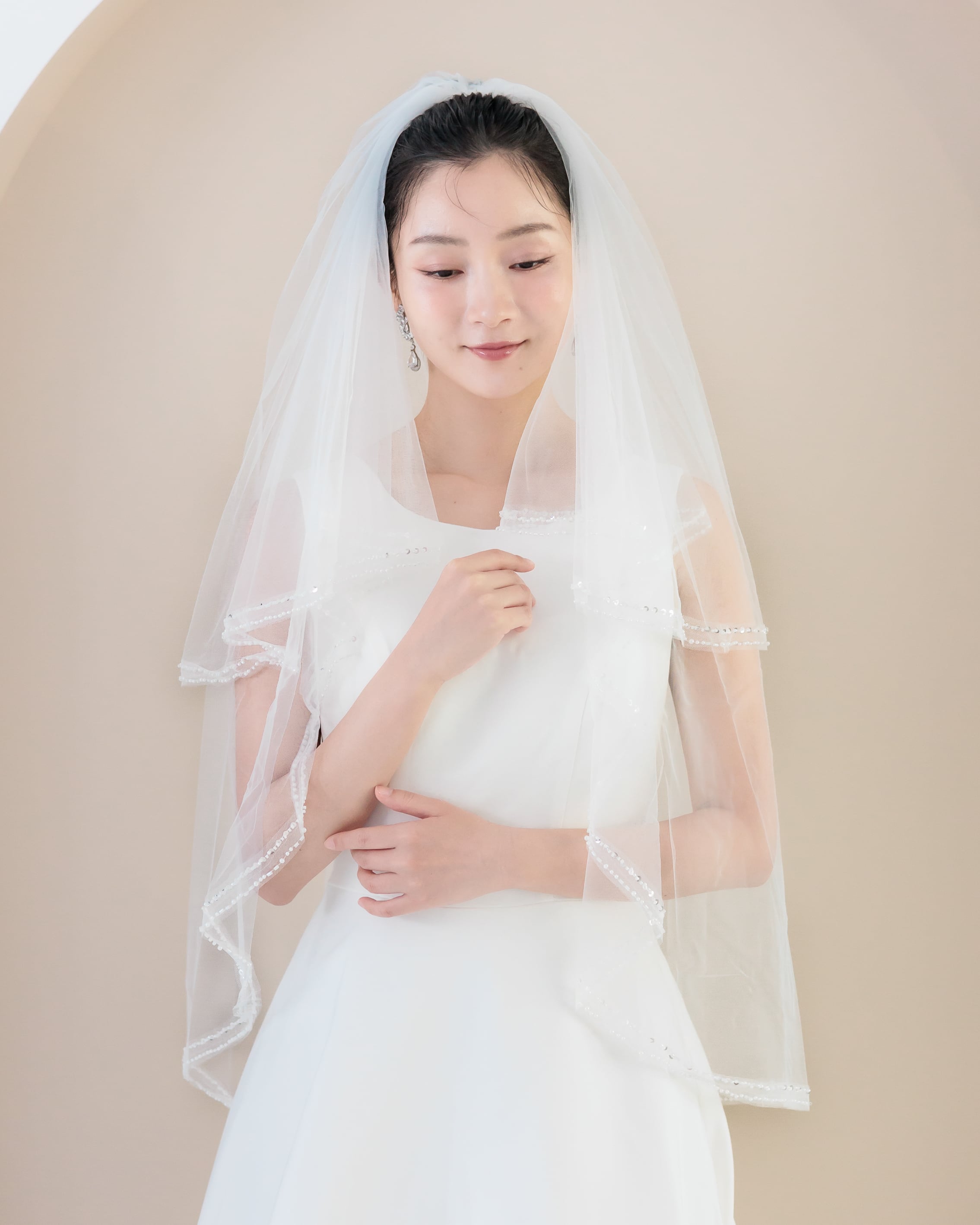 ダブルビーズラインミディアム丈ウェディングベール【VL2501-02