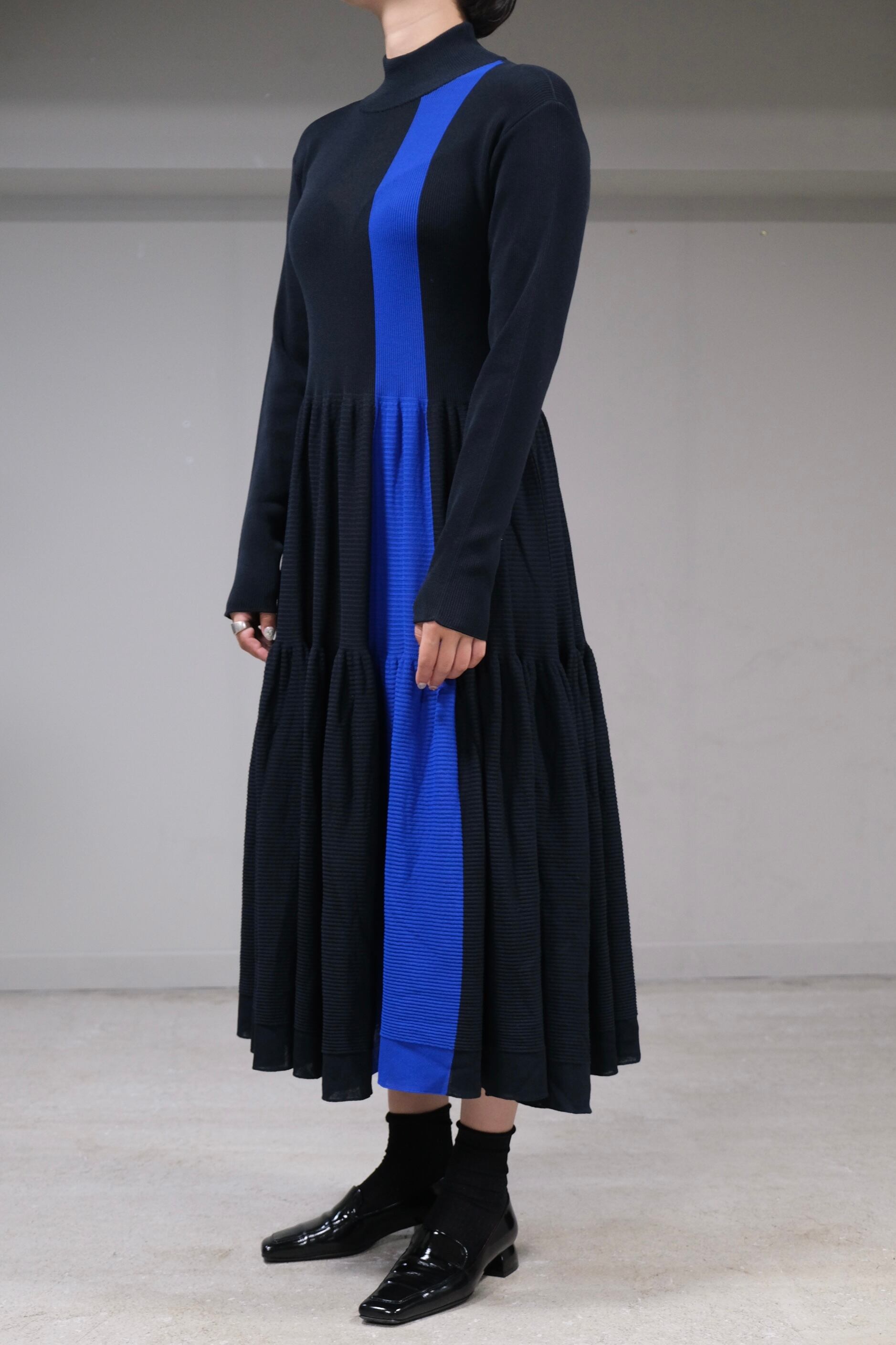 CFCL】CASCADES MOCKNECK LONG SLEEVE DRESS -black multi- | loop