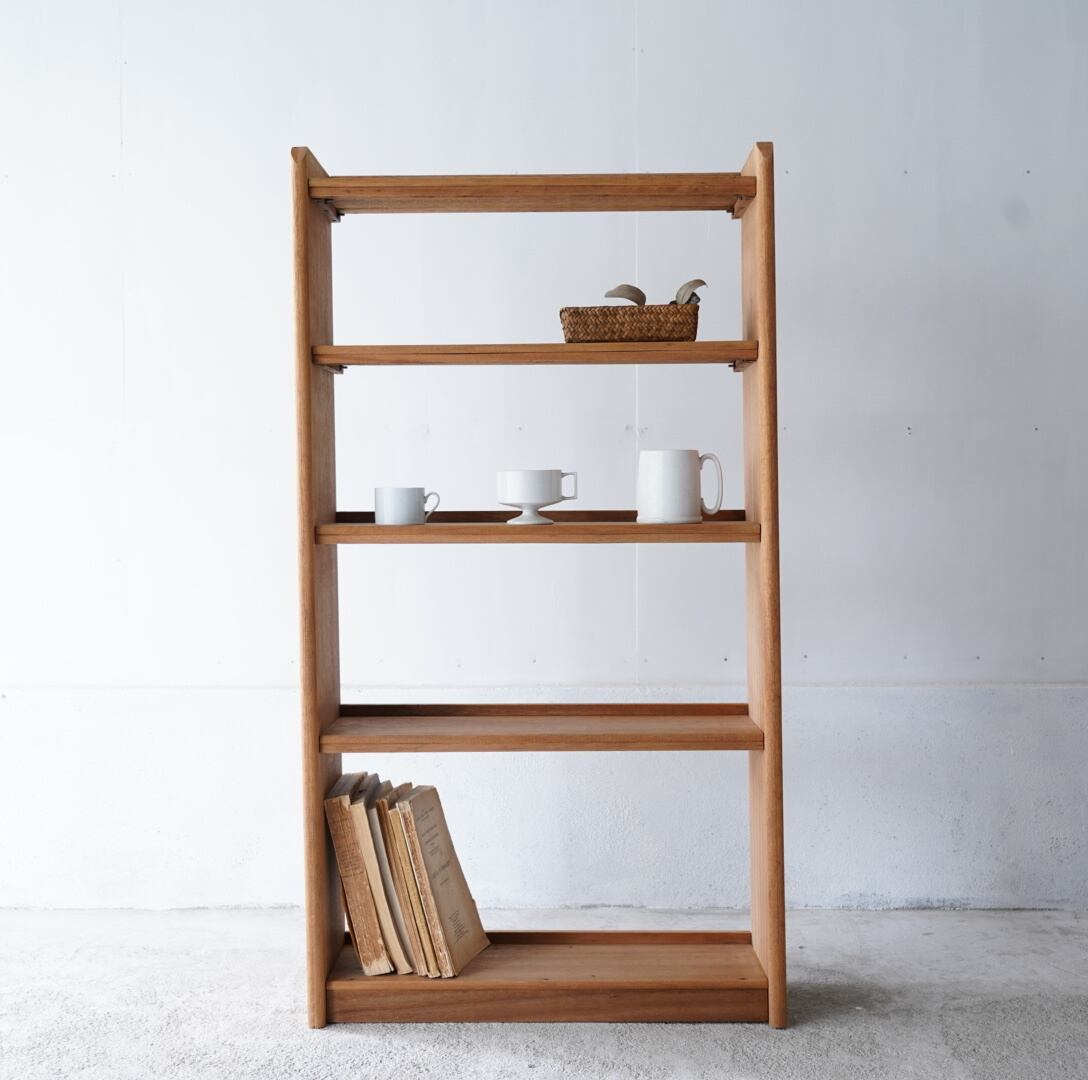 5段のオープンラック